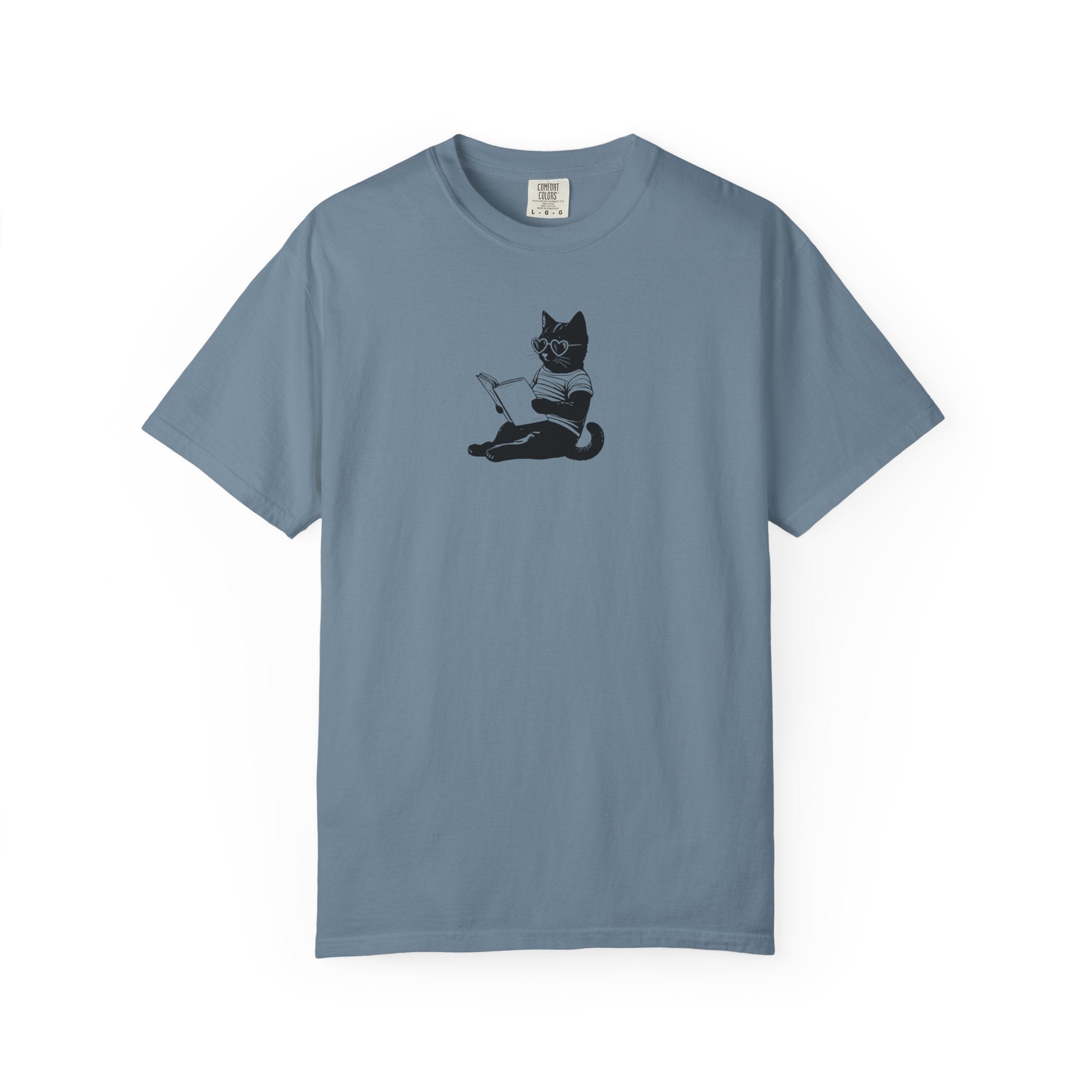 Black Cat Reads Romance Tee